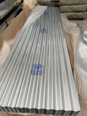 Procesamiento de perforación SGCC DX51D GI Hoja de techo de acero ondulado galvanizado con grosor de 0,1-1 mm y servicio