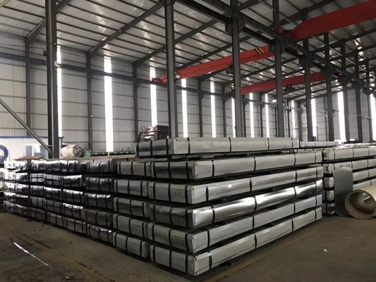 Construcción GI Materiales de techado galvanizados Hoja de metal corrugado Panel de techo de acero galvanizado para hacer cercas