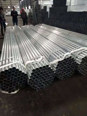 Tubo de acero galvanizado sin aleación para construcción de invernaderos Servicio de soldadura GI Tubo de zinc 80g 6/12 metros longitud estándar