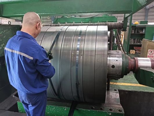 Venta directa de bobinas de acero al carbono laminadas en caliente con certificación JIS y anchos personalizables