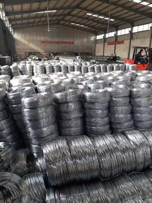 Cables de hierro galvanizado sumergido en caliente con protección de hebras de 19 hilos en 2,5 mm 3 mm 4 mm Tamaños grandes de Direct