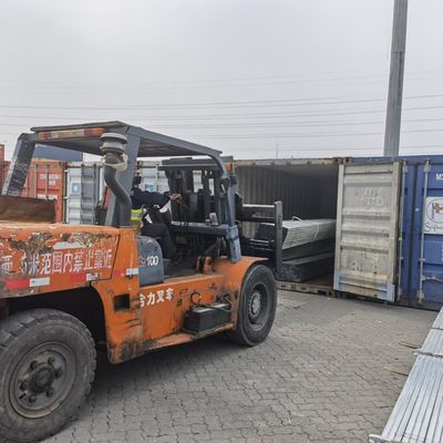Soldadura Q235 Q195 St37 Tubo de acero galvanizado estructural 6m de longitud Tamaños múltiples para el servicio de procesamiento de tuberías de perforación