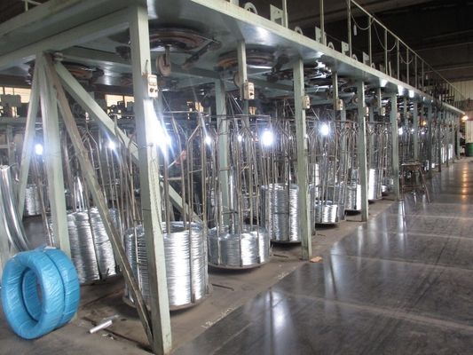 Cables de unión galvanizados resistentes a la corrosión de 2,5 mm x 100 m Rollos para la construcción Q195 Q235 zinc galvanizado sin aleación