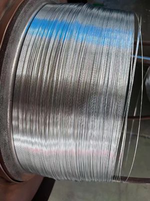 Cables galvanizados de grado Q195 Q235 Fuertes y duraderos 3,5 mm x 300 m longitud para aplicaciones de carga pesada