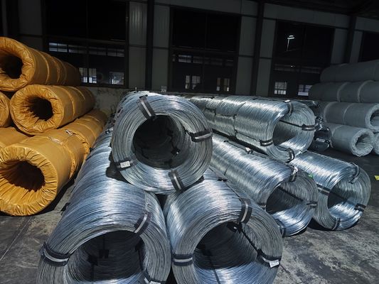 Cables de acero inoxidable galvanizados en caliente de 1,2 mm a 2,0 mm Opciones para tolerancia exterior a prueba de óxido ± 1% Q195 Q235 Cobre de zinc