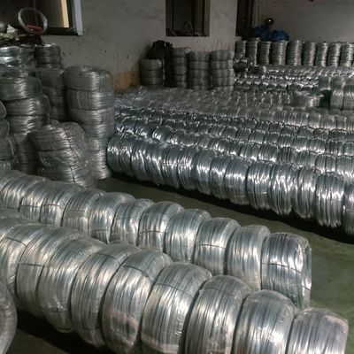 Cables de acero inoxidable galvanizados en caliente de 1,2 mm a 2,0 mm Opciones para tolerancia exterior a prueba de óxido ± 1% Q195 Q235 Cobre de zinc