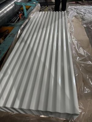 Paquete estándar de chapa de techo PPGIPara el acero PPGI 665-1100mm de ancho paneles de chapa de techo de hierro galvanizado corrugado zinc metal