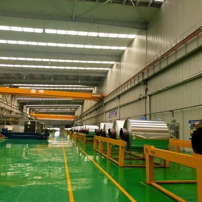 Rollo de metal de chapa de aluminio para decoración de la industria de la construcción 6063 7075 3105 Serie 0,5 mm 1,2 mm Rango de espesor