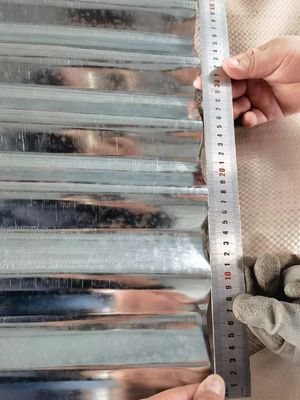 0.1mm espesor Z40 Regular Spangle Full Hard Color Coated Galvanizado Panel de techo corrugado para varios techos o paredes