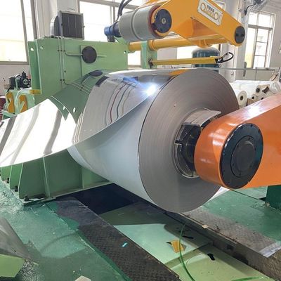 La principal opción de los fabricantes de edificios es la bobina de acero inoxidable con espesores de 0,3 mm a 3 mm y resistencia a la corrosión