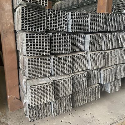 Tubos de acero galvanizados cuadrados y empapados en caliente, de sección hueca rectangular cuadrada, con servicio de perforado basado en la técnica de laminado en caliente
