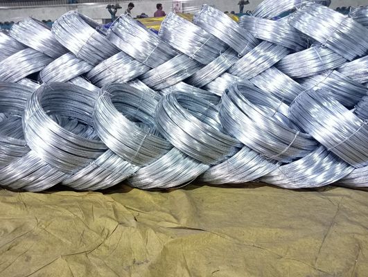 Tolerancia personalizada Q195 Q235 alambre de acero galvanizado con 2,5 mm de diámetro y primer