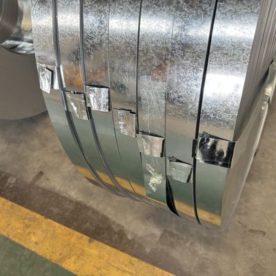 Mediano de acero galvanizado duro bobinas de 0,12 mm-4,0 mm espesor personalizado 600 mm-1500 mm de ancho gran spangle Z30-275g en rollo / bobina
