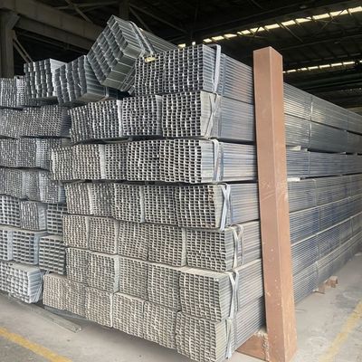 Tubo de acero galvanizado cuadrado de 3x3 pulgadas y sumergido en caliente, revestimiento de zinc de 0,5 mm, protección mejorada para la estructura de la construcción