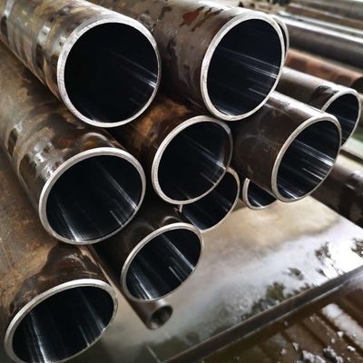 ASTM A106/A53/A192 Gr. B A106b ERW Tubo de acero sin costura Sección de forma redonda Tolerancia ± 1% 20' 40' 80' con materiales