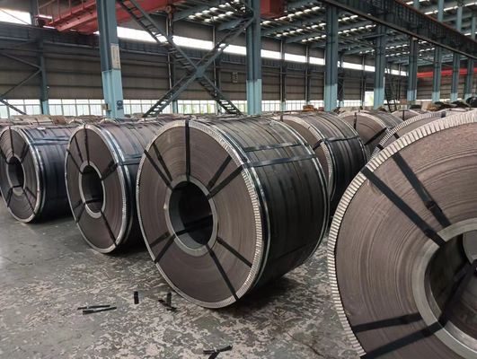 Superficie negra HRC A36 S400 SS400 S355J Q195 Q235B Bobina de acero al carbono para fabricación y producción
