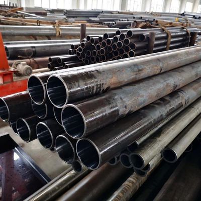 Tubo de acero al carbono sin costura para materiales de construcción y ingeniería de la construcción longitud 6.4M Diámetro exterior 21.3 1420 m