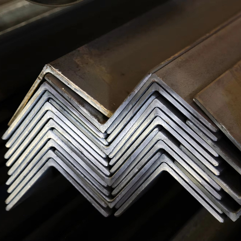Barras de ángulo equilátero 40x5mm 6m 12m ASTM A36 Q235 GB 20x4mm de acero laminado en caliente para aplicaciones de flexión